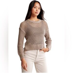 NWT Abercrombie Medium Long-sleeve Crochet Top Tan